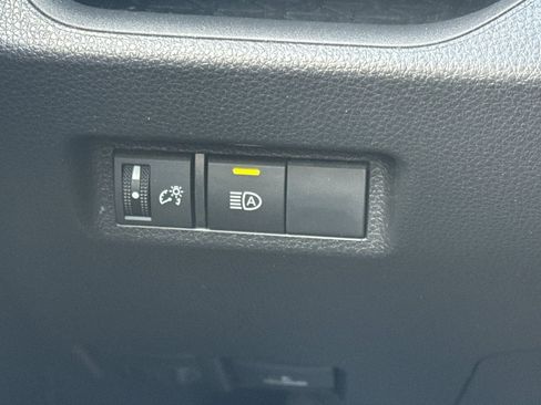 Used 2024 Toyota RAV4 LE image 33