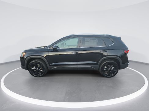 New 2025 Volkswagen Taos SEL image 6