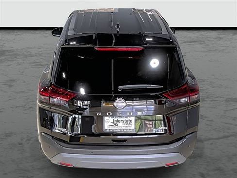 Used 2023 Nissan Rogue S AWD/4WD image 3