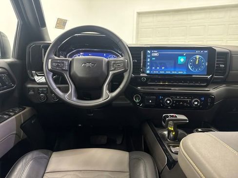 Used 2024 Chevrolet Silverado 1500 ZR2 AWD/4WD image 22