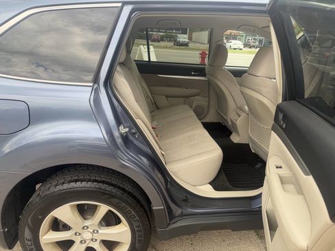 Used 2013 Subaru Outback 2.5i Premium w/ Popular Pkg 1B AWD/4WD image 4