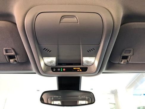 Used 2023 Chevrolet Equinox LT image 12