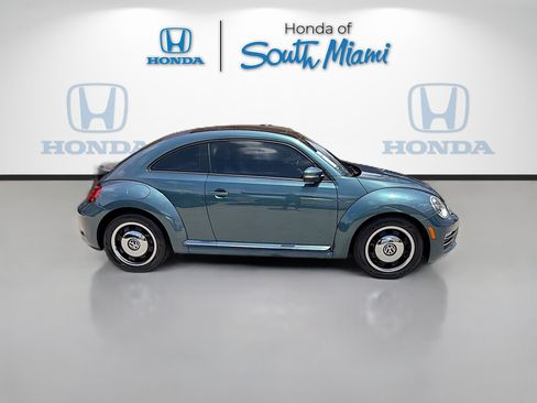 Used 2018 Volkswagen Beetle 2.0T Coast FWD image 8