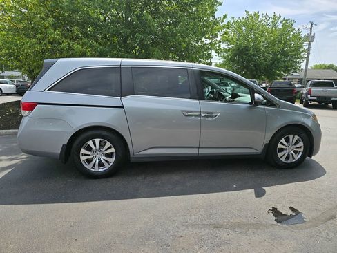 Used 2016 Honda Odyssey SE image 8