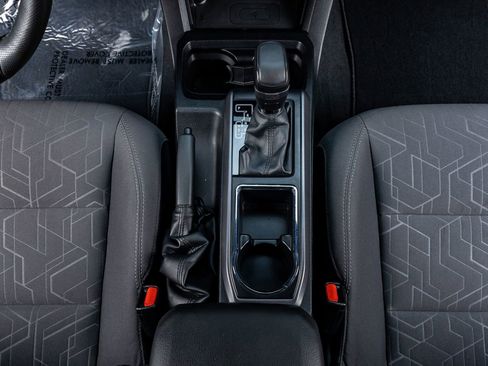 Used 2019 Toyota Tacoma TRD Off-Road w/ Technology Package image 27