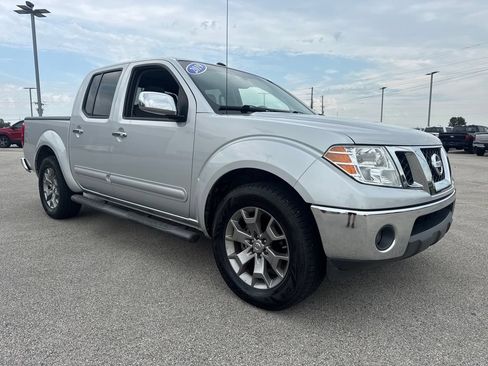 Used 2019 Nissan Frontier SL RWD image 9