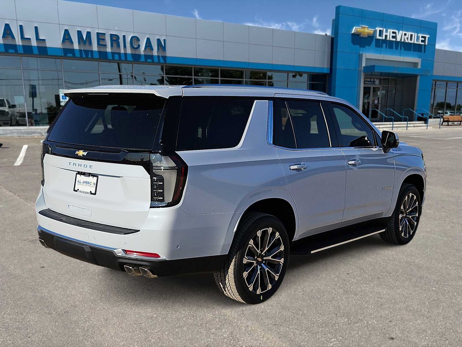 New 2026 Chevrolet Tahoe High Country w/ Sun And Tow Package AWD/4WD image 8