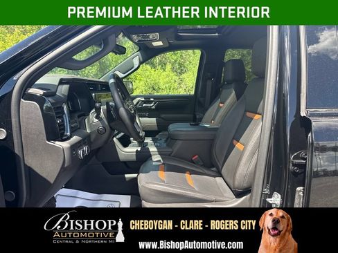 Used 2025 GMC Sierra 1500 AT4 w/ AT4 Premium Package AWD/4WD image 6