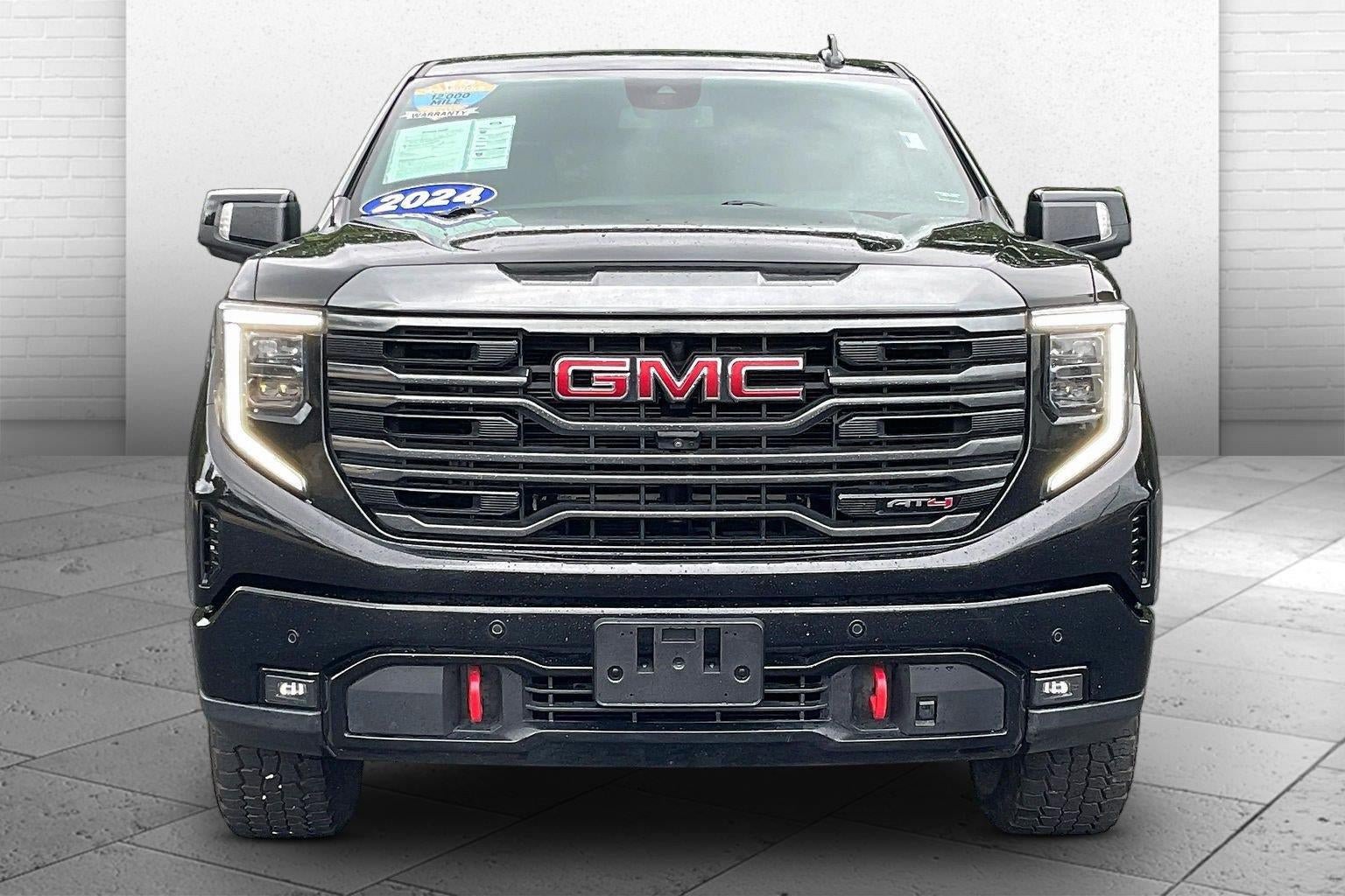 Used 2024 GMC Sierra 1500 AT4 w/ AT4 Preferred Package AWD/4WD image 2