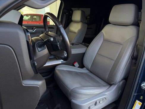Used 2023 Chevrolet Silverado 1500 RST w/ RST All Star Premium Package AWD/4WD image 13