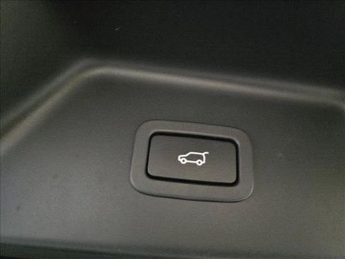 Used 2020 Land Rover Range Rover HSE AWD/4WD image 13