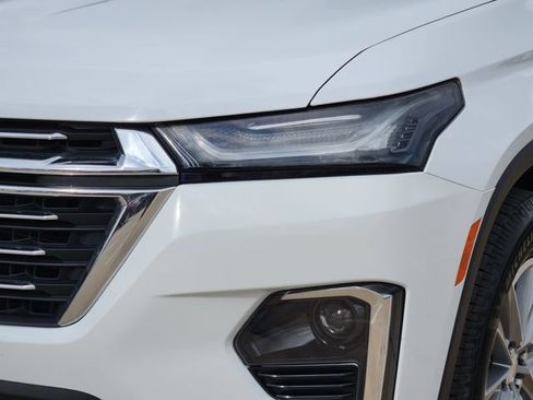 Used 2023 Chevrolet Traverse LT FWD image 16