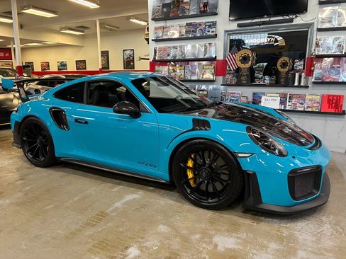 Used 2018 Porsche 911 GT2 RS RWD image 6
