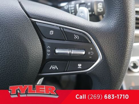 Used 2022 Hyundai Santa Fe SEL image 28