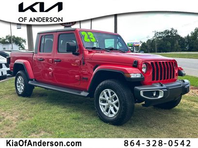 Used 2023 Jeep Gladiator Sport