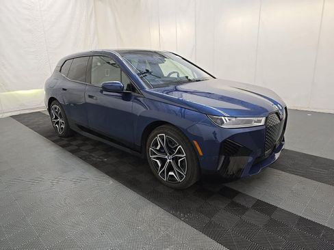 Used 2023 BMW iX M60 AWD/4WD image 3
