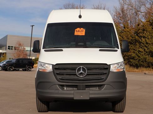 New 2025 Mercedes-Benz Sprinter 2500 image 2
