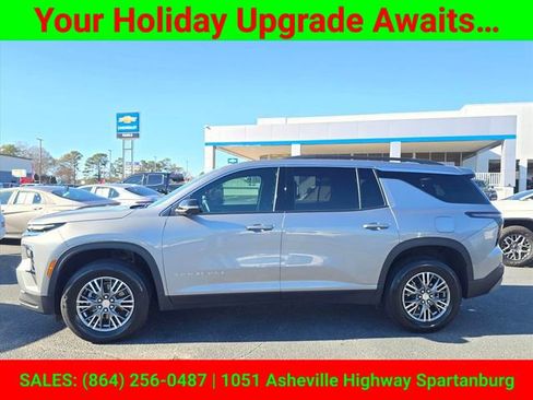 Certified 2024 Chevrolet Traverse LT image 8