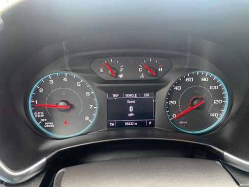 Used 2018 Chevrolet Equinox LT AWD/4WD image 15