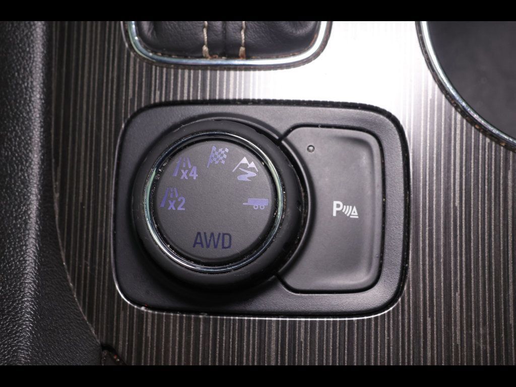 Used 2019 GMC Acadia SLT AWD/4WD image 25