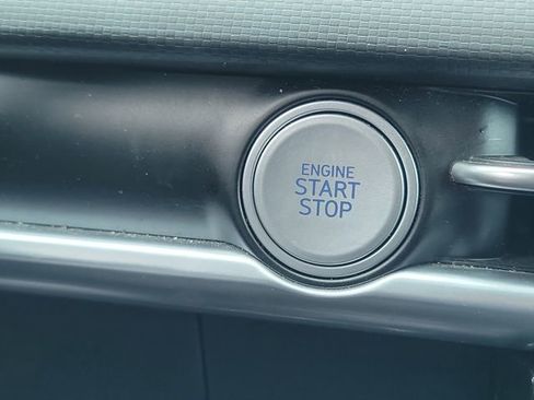 Used 2025 Hyundai Santa Cruz SE FWD image 31
