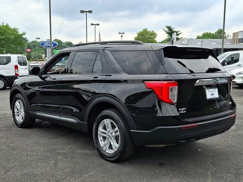 Certified 2023 Ford Explorer XLT AWD/4WD image 4