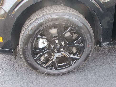 New 2026 Ford Maverick Lobo AWD/4WD image 10