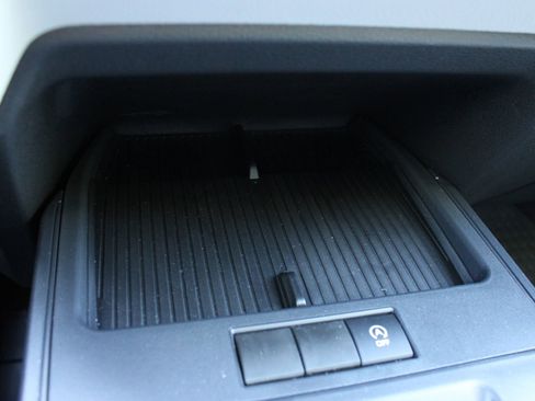 New 2026 Toyota Corolla Cross L AWD/4WD image 34
