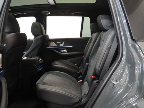 New 2025 Mercedes-Benz GLS 63 AMG 4MATIC image 17