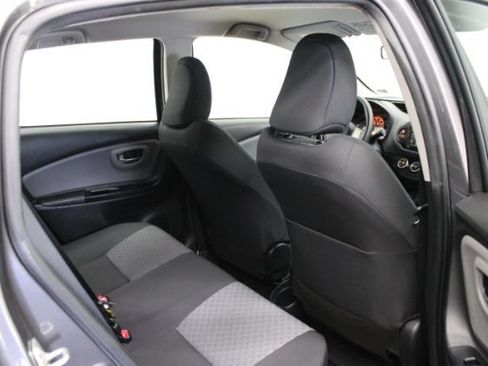 Used 2015 Toyota Yaris LE FWD image 21