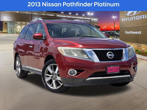 Used 2013 Nissan Pathfinder Platinum w/ Platinum Premium Pkg FWD image 1