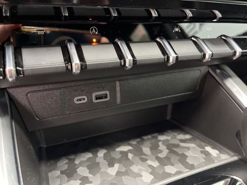 New 2026 GMC Canyon Elevation image 16