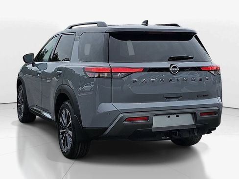 New 2026 Nissan Pathfinder Platinum FWD image 8