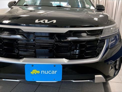 Used 2024 Kia Seltos SX w/ SX Sunroof Package AWD/4WD image 32