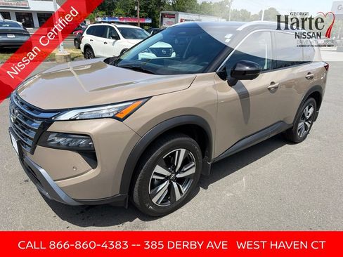 Certified 2025 Nissan Rogue SL w/ SL Premium Package AWD/4WD image 3