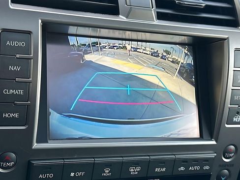 Used 2018 Lexus GX 460 Premium w/ Premium Package image 32