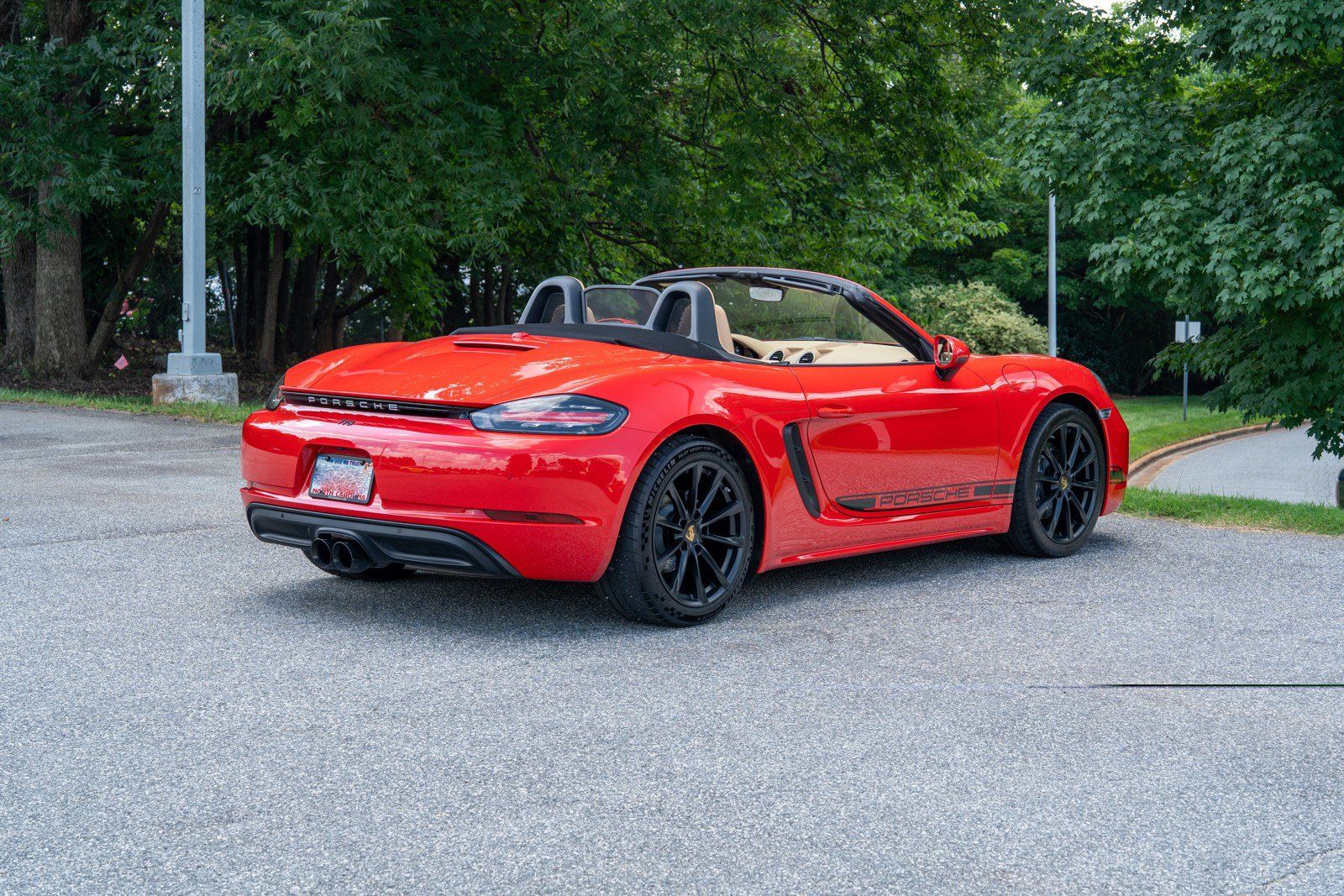 Used 2017 Porsche 718 Boxster RWD image 7
