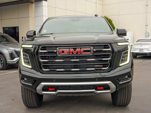 New 2026 GMC Yukon AT4 Ultimate AWD/4WD image 4
