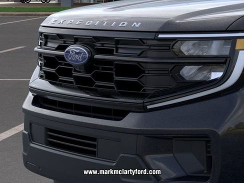 New 2026 Ford Expedition Active RWD image 16