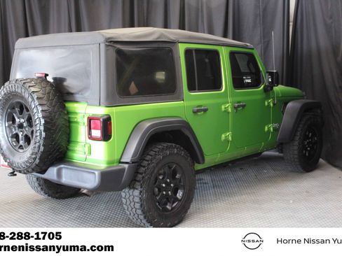 Used 2018 Jeep Wrangler Unlimited Sport AWD/4WD image 13