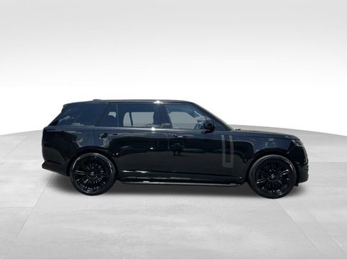 Used 2024 Land Rover Range Rover Long Wheelbase Autobiography image 6