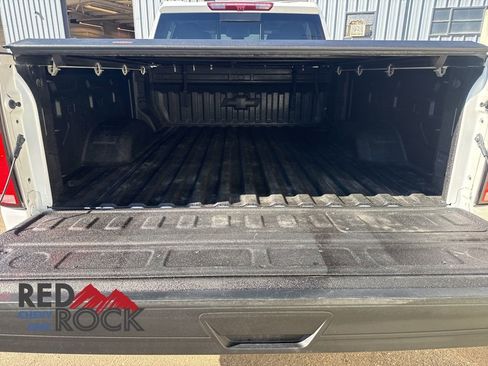 Used 2024 Chevrolet Silverado 2500 LTZ w/ LTZ Convenience Package AWD/4WD image 26