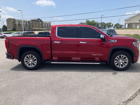 Used 2022 GMC Sierra 1500 Denali AWD/4WD image 8