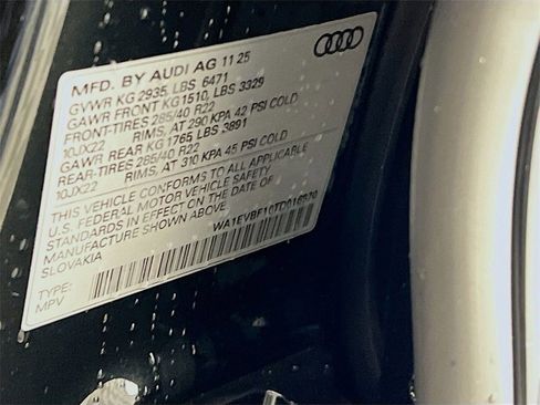 New 2026 Audi Q8 Premium Plus image 32