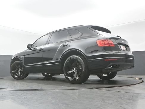 Used 2019 Bentley Bentayga AWD/4WD image 31