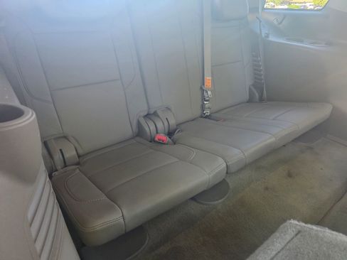 Used 2015 Chevrolet Tahoe LTZ RWD image 29