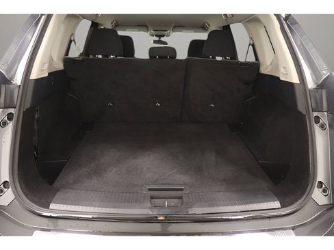 Used 2021 Nissan Rogue S FWD image 19