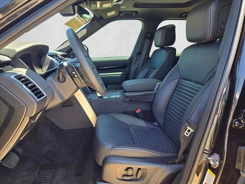 Used 2026 Land Rover Discovery S AWD/4WD image 17