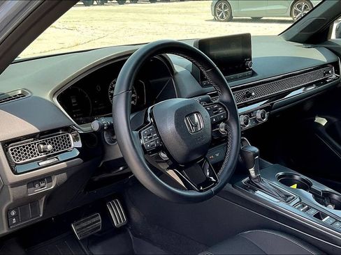 Used 2023 Honda Civic Sport image 8
