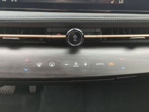 Certified 2024 Nissan Ariya FWD image 22